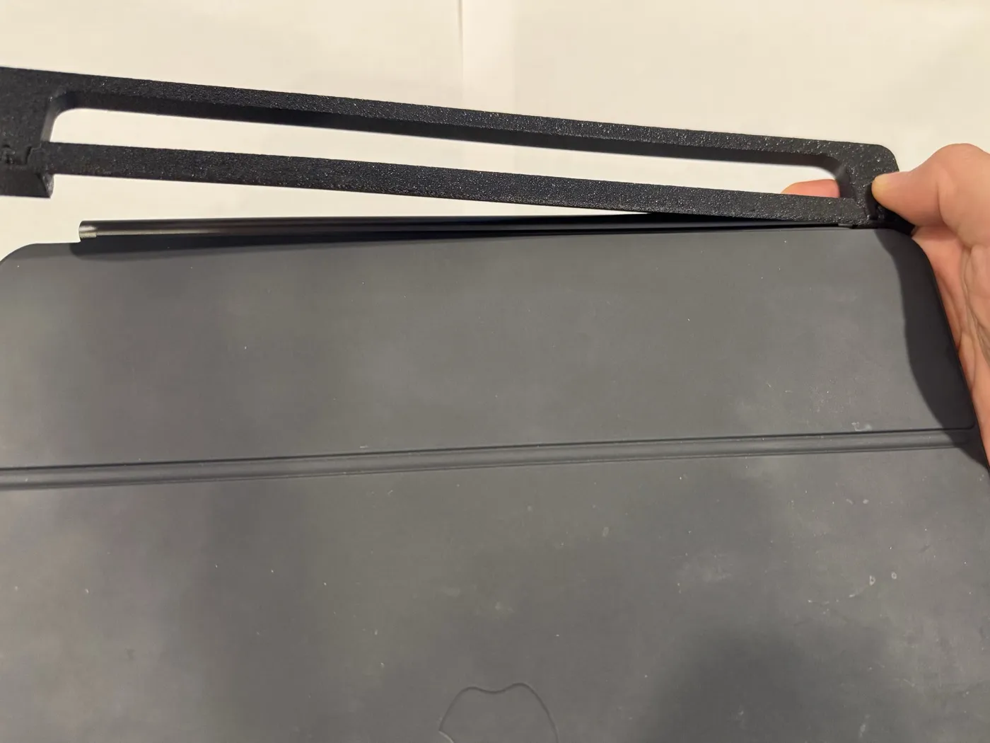 Attaching the right side of the stabilizer to the keyboard's metal frame